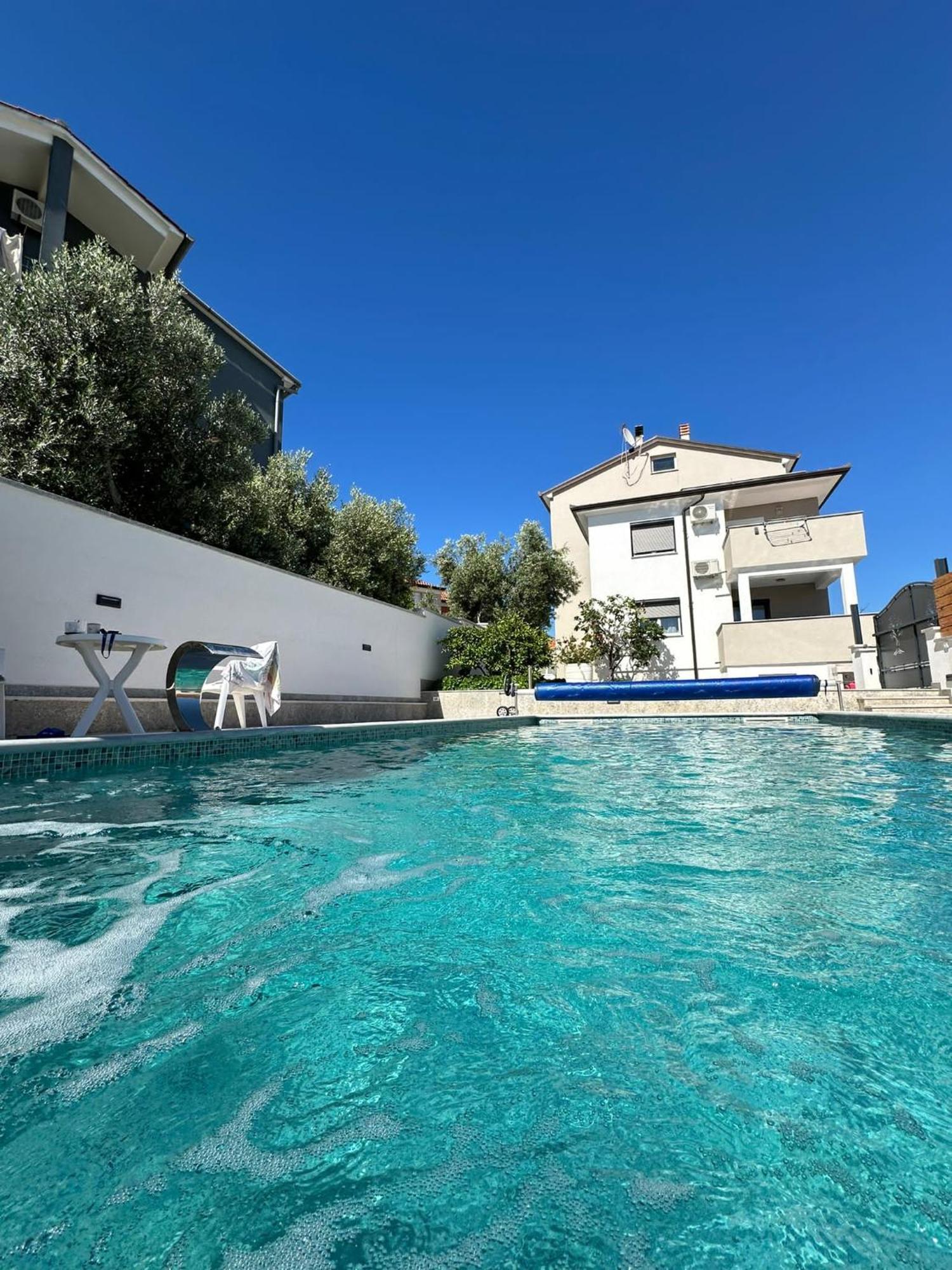 Apartments Ivana With The Pool Rovinjsko Selo Exterior photo